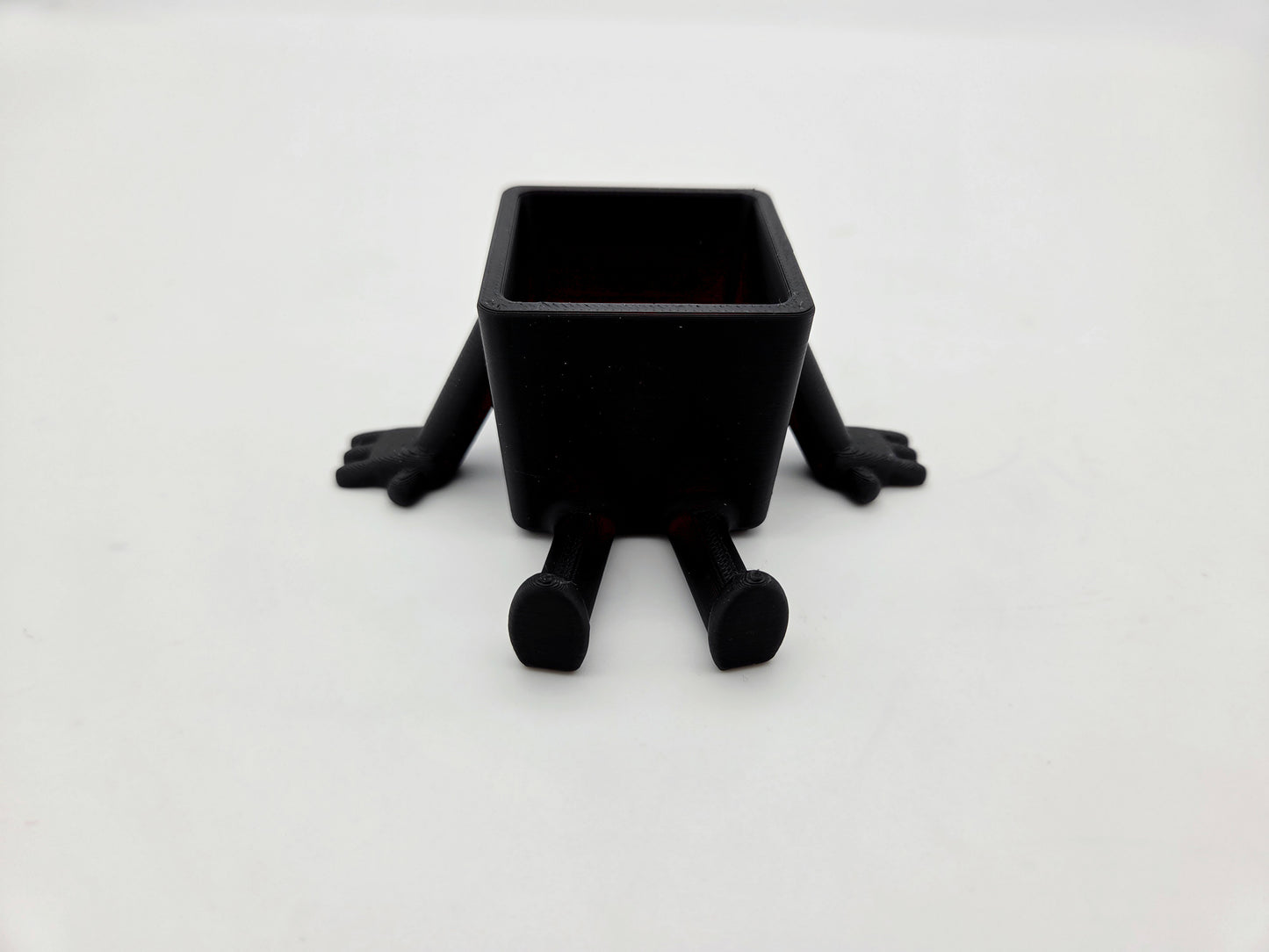 Small sitting succulent planter